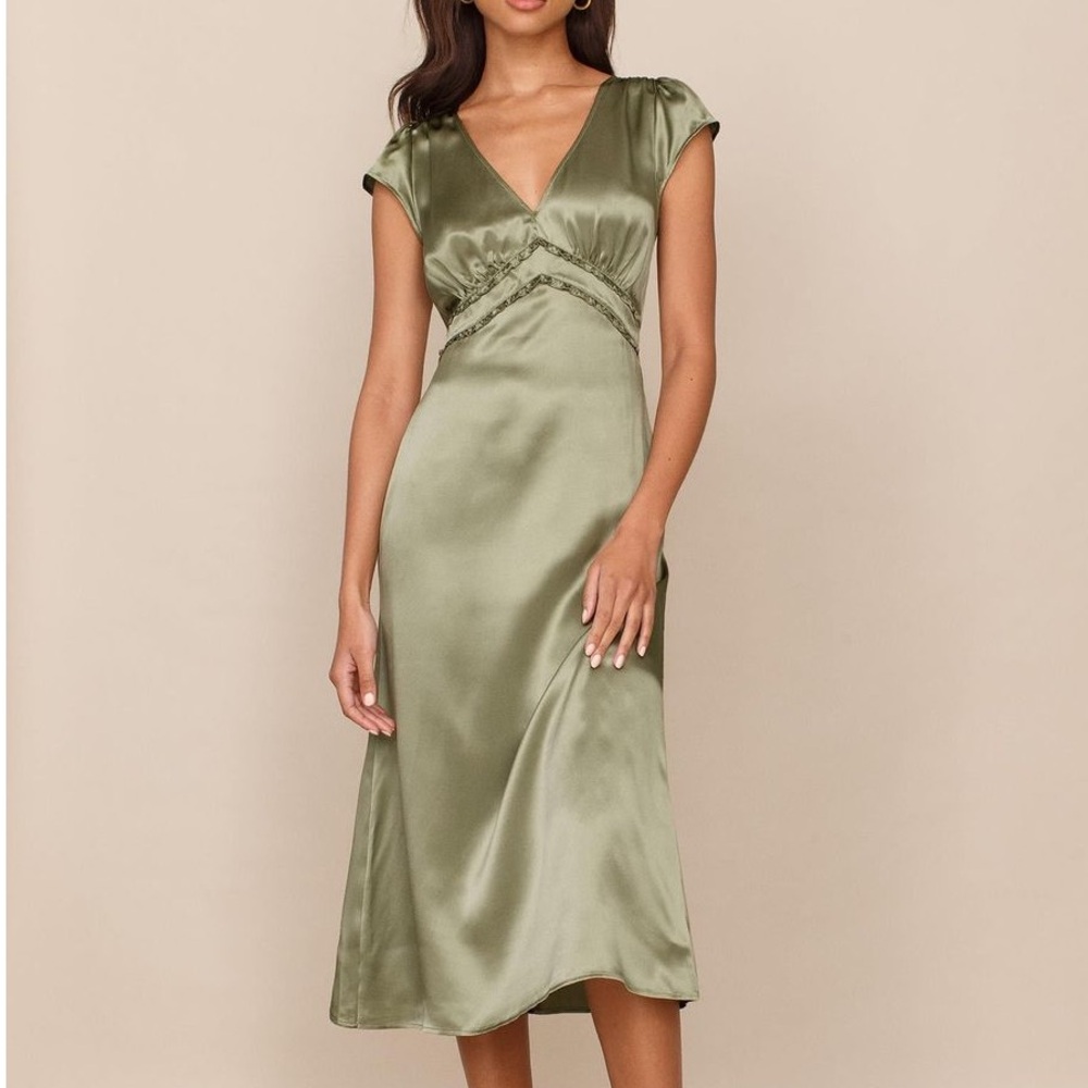 NWOT REFORMATION KAYE SILK DRESS IN ARTICHOKE SIZE 2